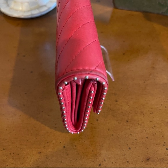 CHANEL V Stitch Chevron Studded Detail CC Logo Lambskin Long Trifold Wallet - Picture 7 of 17